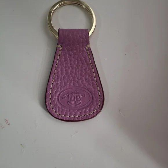 Dooney & Bourke Logo Lock Hobo Shoulder Bag in Lilac & Keychain EUC - Picture 7 of 11